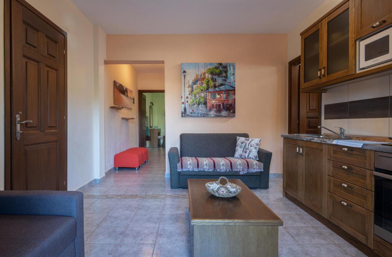 Vetrinos Apartments Айос-Николаос Экстерьер фото
