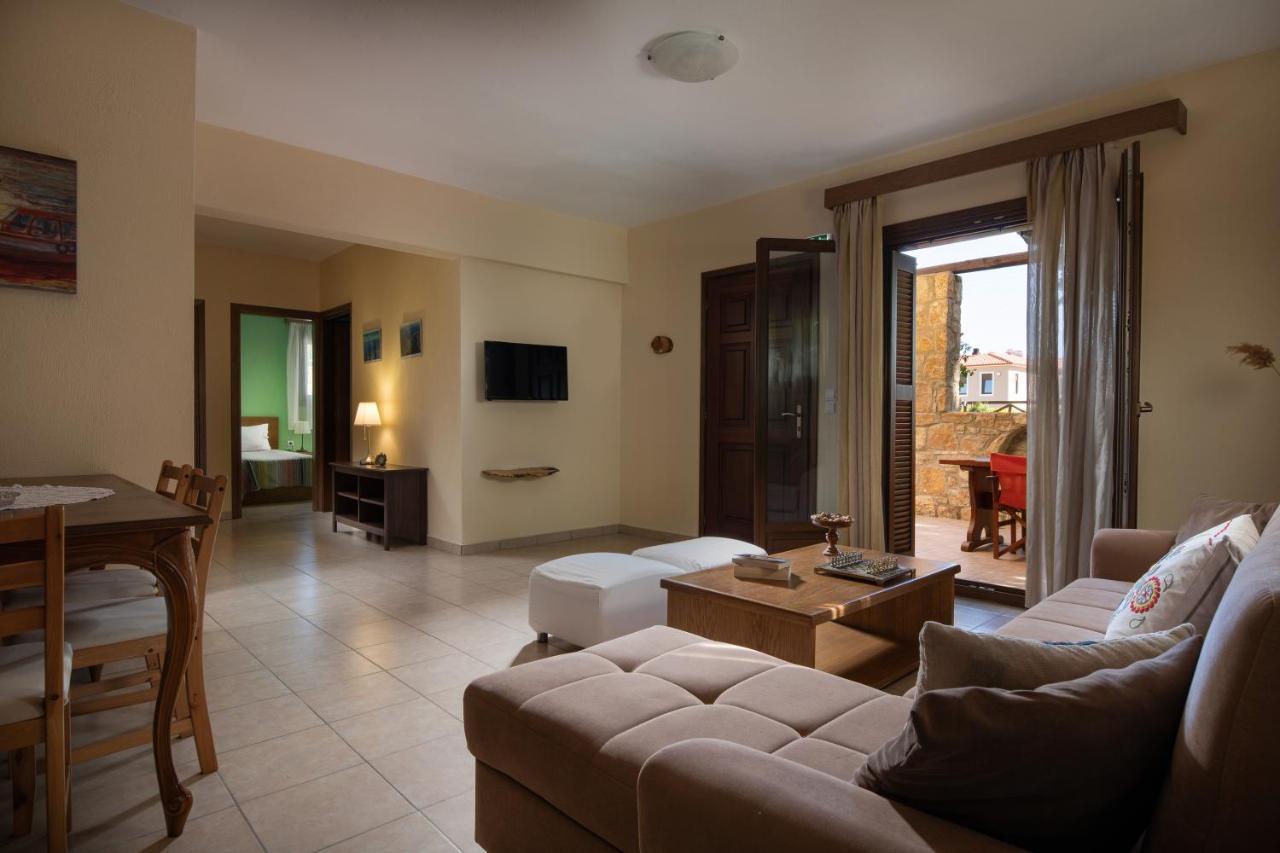 Vetrinos Apartments Айос-Николаос Экстерьер фото