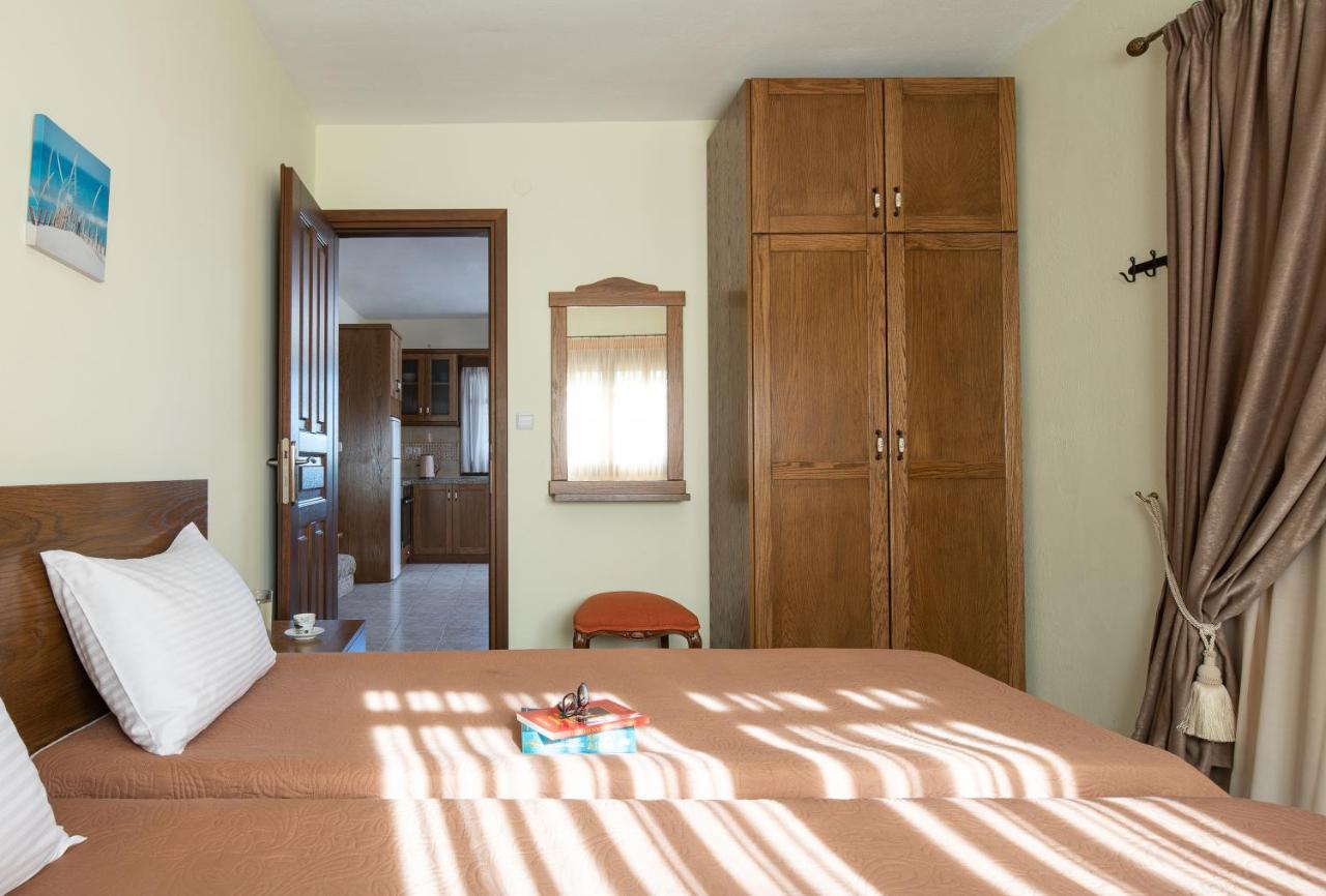 Vetrinos Apartments Айос-Николаос Экстерьер фото